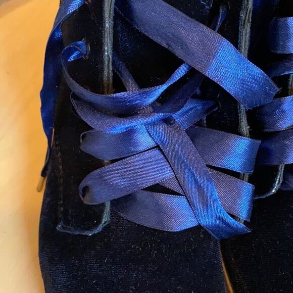 Steven Madden blue suede boots - Picture 2 of 6